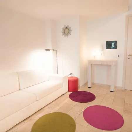 Modern Apartment In Historic Building Cagliari Exterior photo