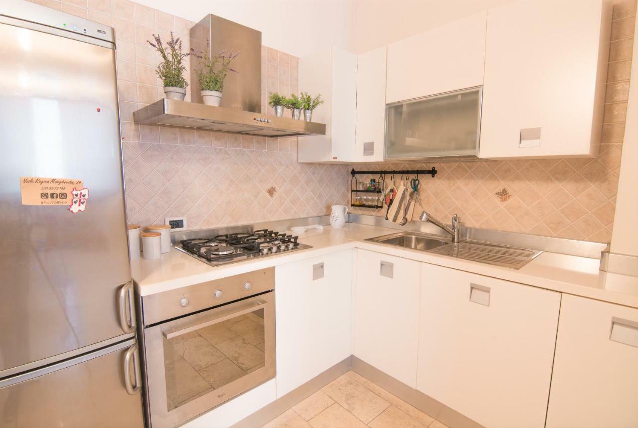 Apartment Modern In Historic Building