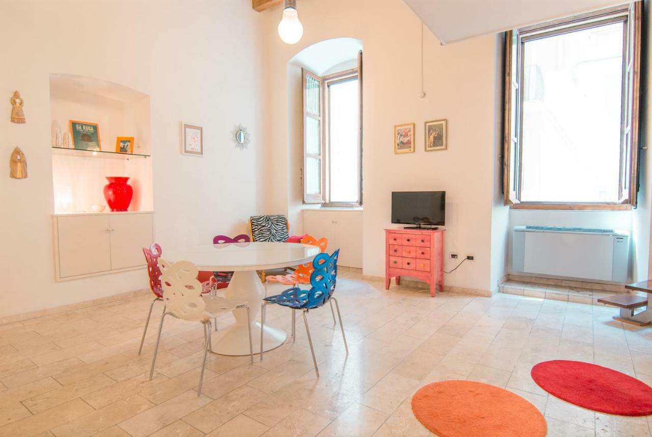 Apartment Modern In Historic Building